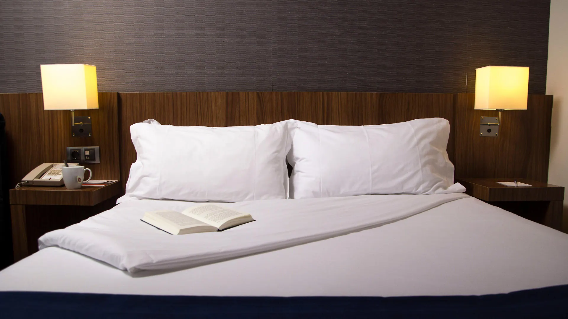 Holiday Inn Express Bilbao Airport By Ihg Derio Spain