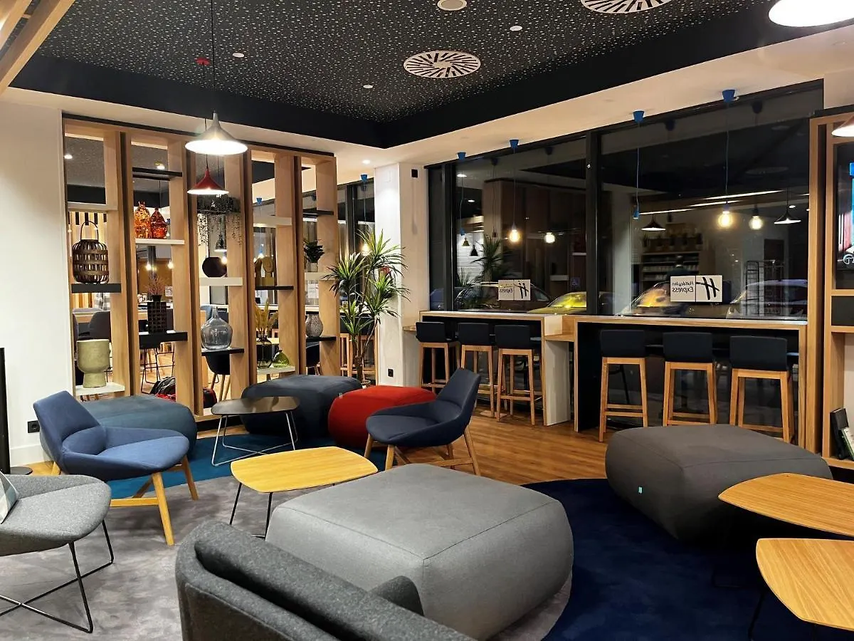 Holiday Inn Express Bilbao Airport By Ihg Derio