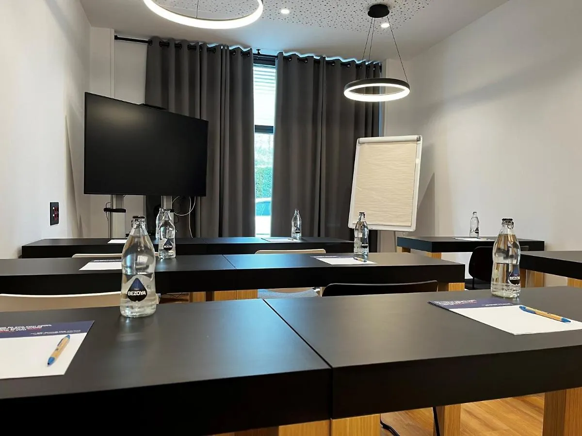 Holiday Inn Express Bilbao Airport By Ihg Дерио