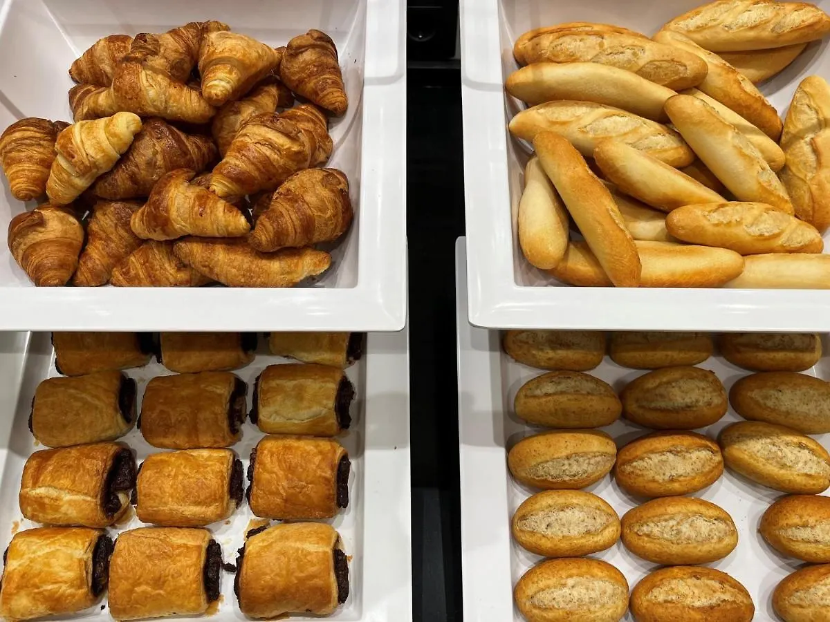 Hotel Holiday Inn Express Bilbao Airport By Ihg Derio
