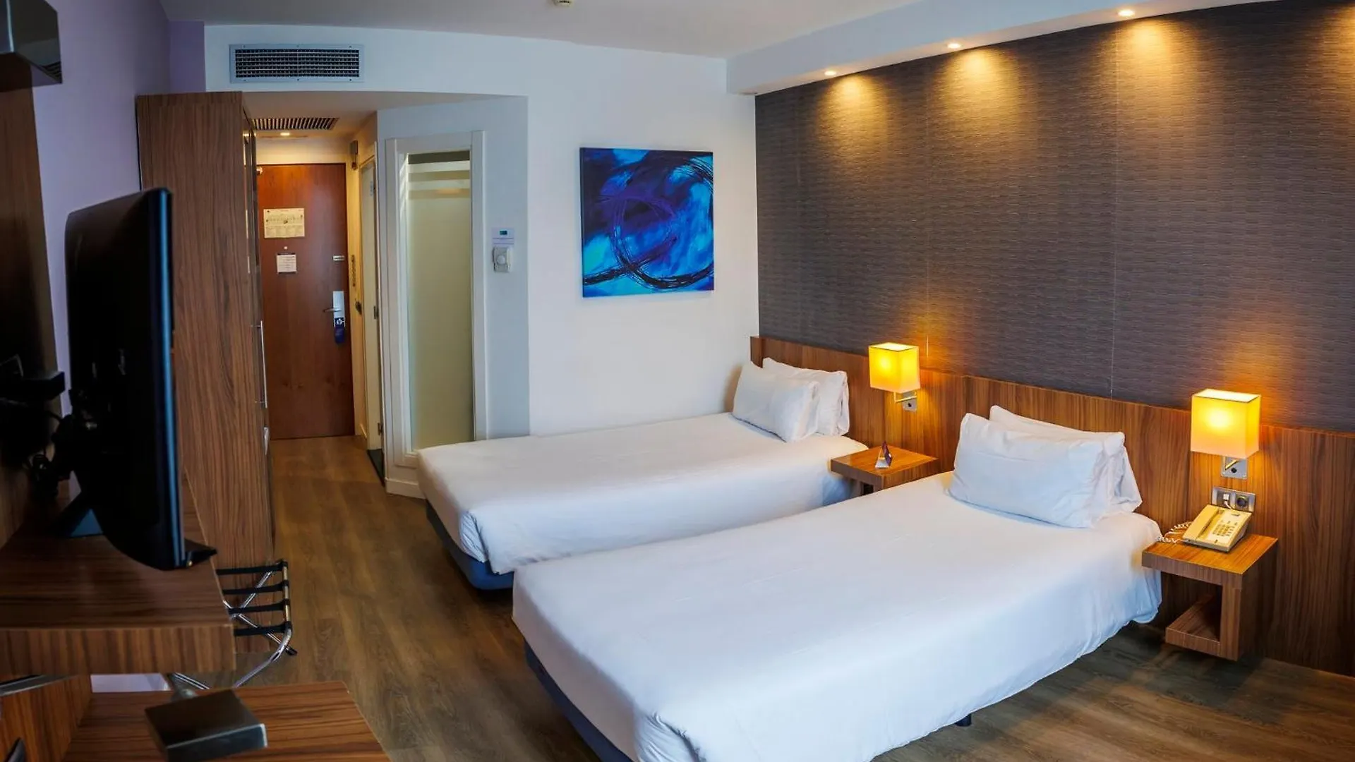 Holiday Inn Express Bilbao Airport By Ihg Derio 3*,  Spain