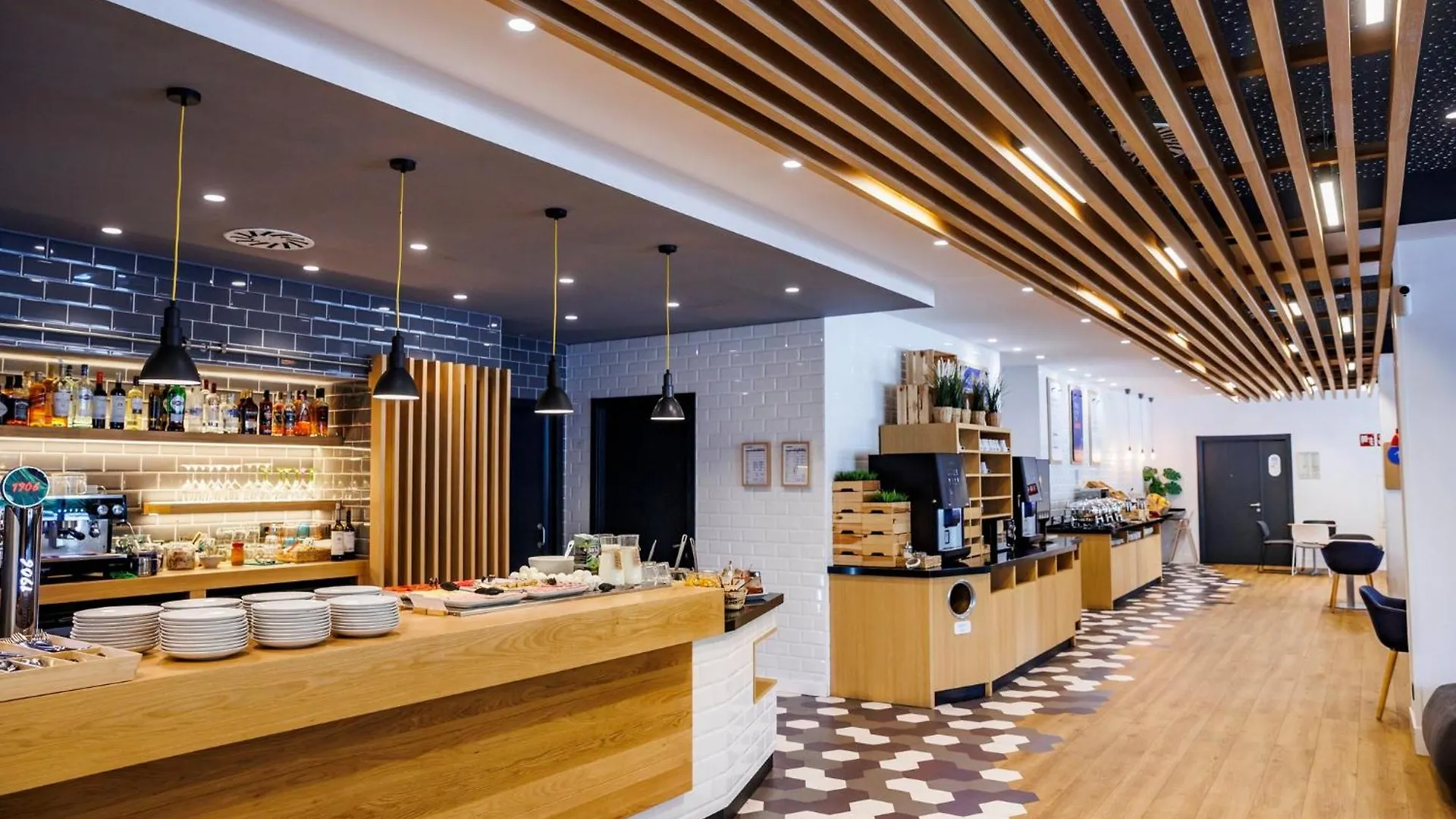 *** Hotel Holiday Inn Express Bilbao Airport By Ihg Derio Spain