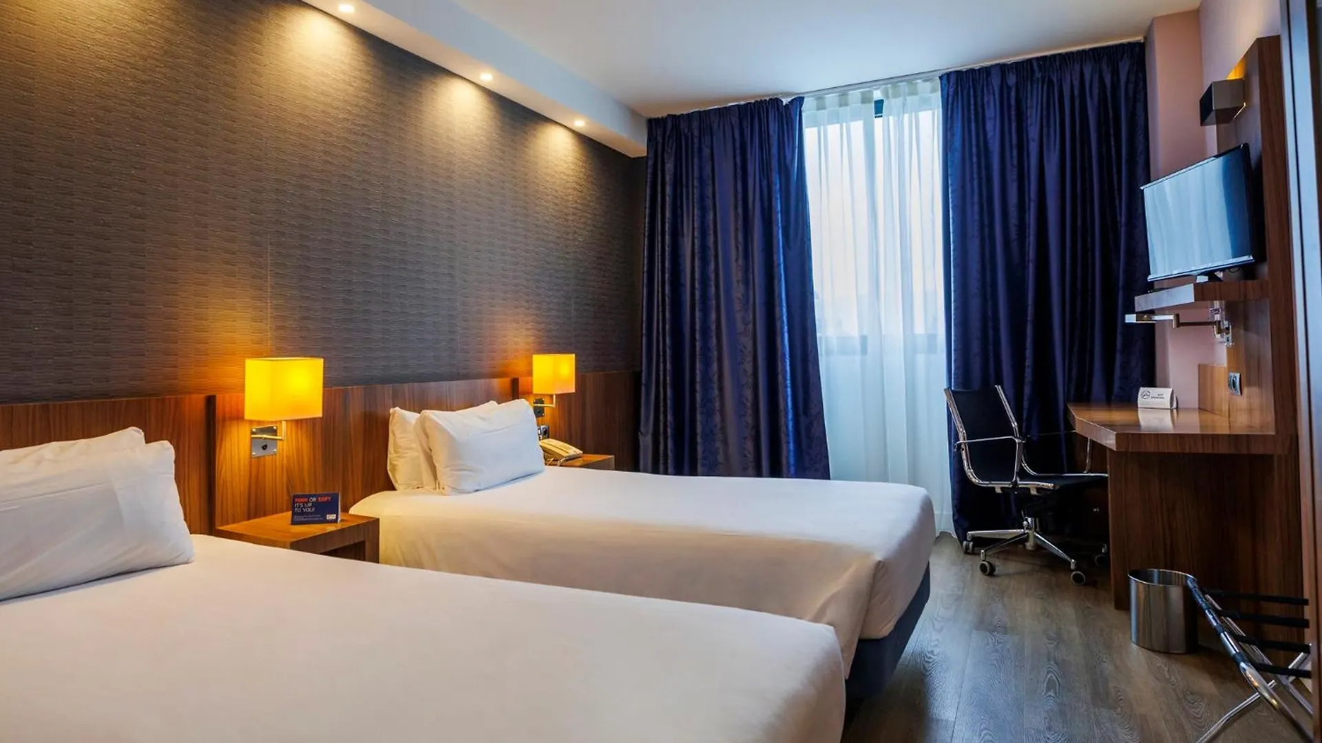 Hotel Holiday Inn Express Bilbao Airport By Ihg Derio