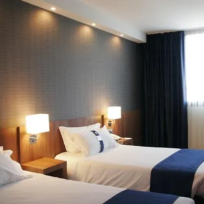 Holiday Inn Express Bilbao Airport By Ihg Derio Hotel