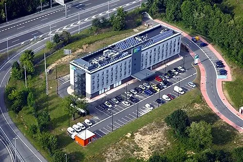 Holiday Inn Express Bilbao Airport By Ihg Derio Hotel