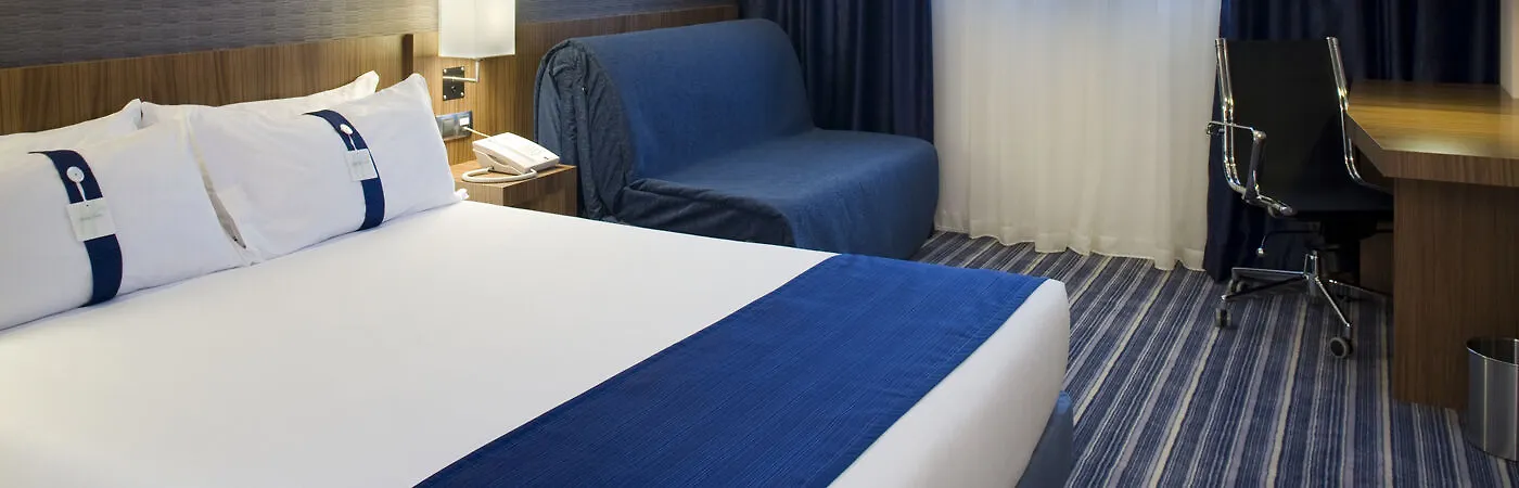 Holiday Inn Express Bilbao Airport By Ihg Derio